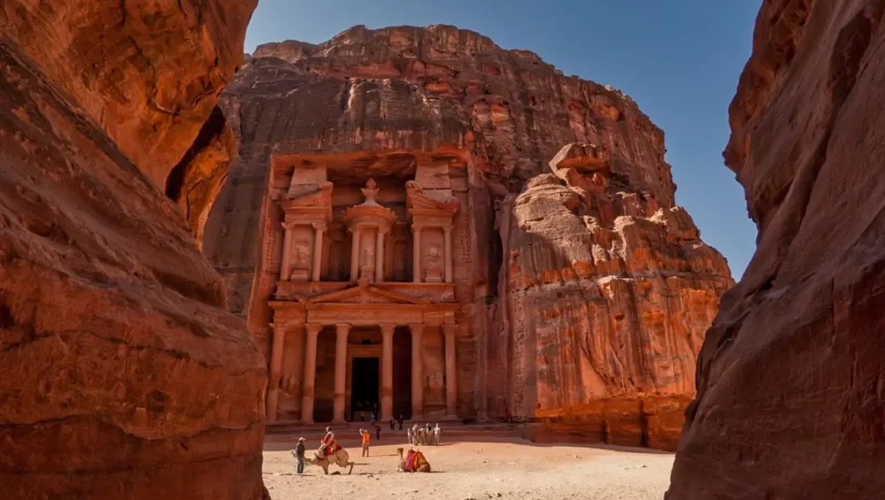 Private Tours Egypt and Jordan 2026–2027: Luxury Custom Nile, Petra & Dead Sea Experiences