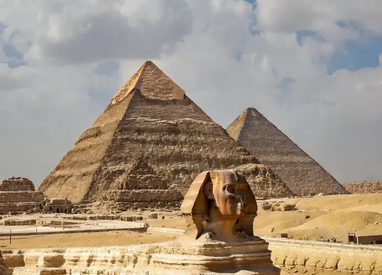 Guide to Egypt Trips to the Pyramids 2026-2027