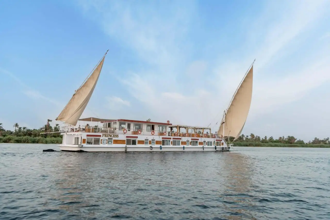 Why the Size of a Dahabiya Matters: The Difference Between True Nile Sailing and Larger Boats